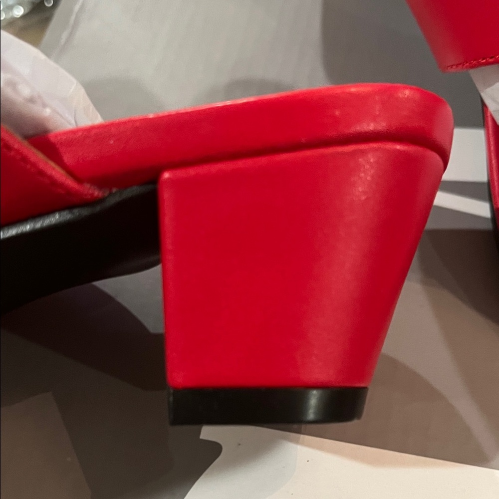 GAP Tomato Red Block Heel Sandals/NIB/6 - Picture 9 of 12